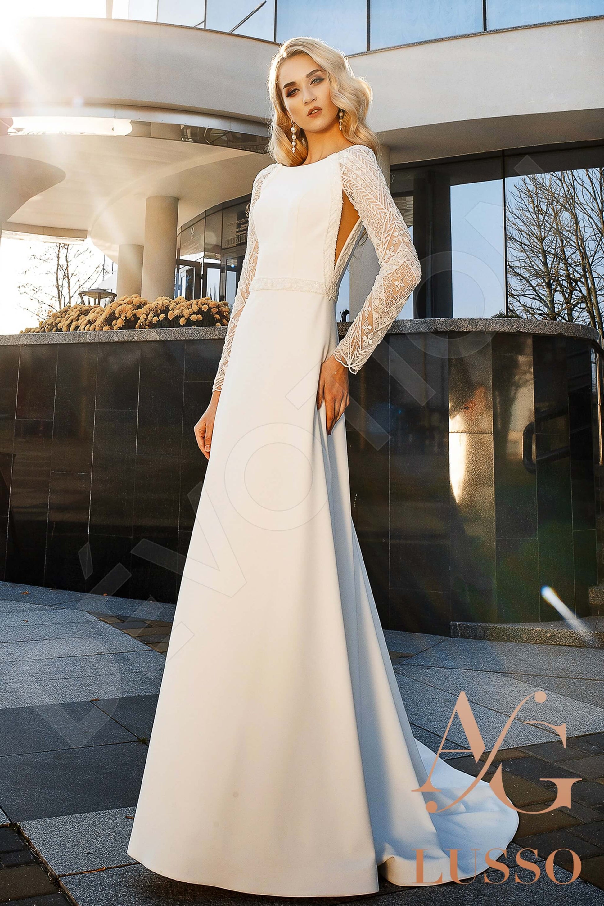 Olivia Sheath/Column Boat/Bateau LightMilk Wedding dress