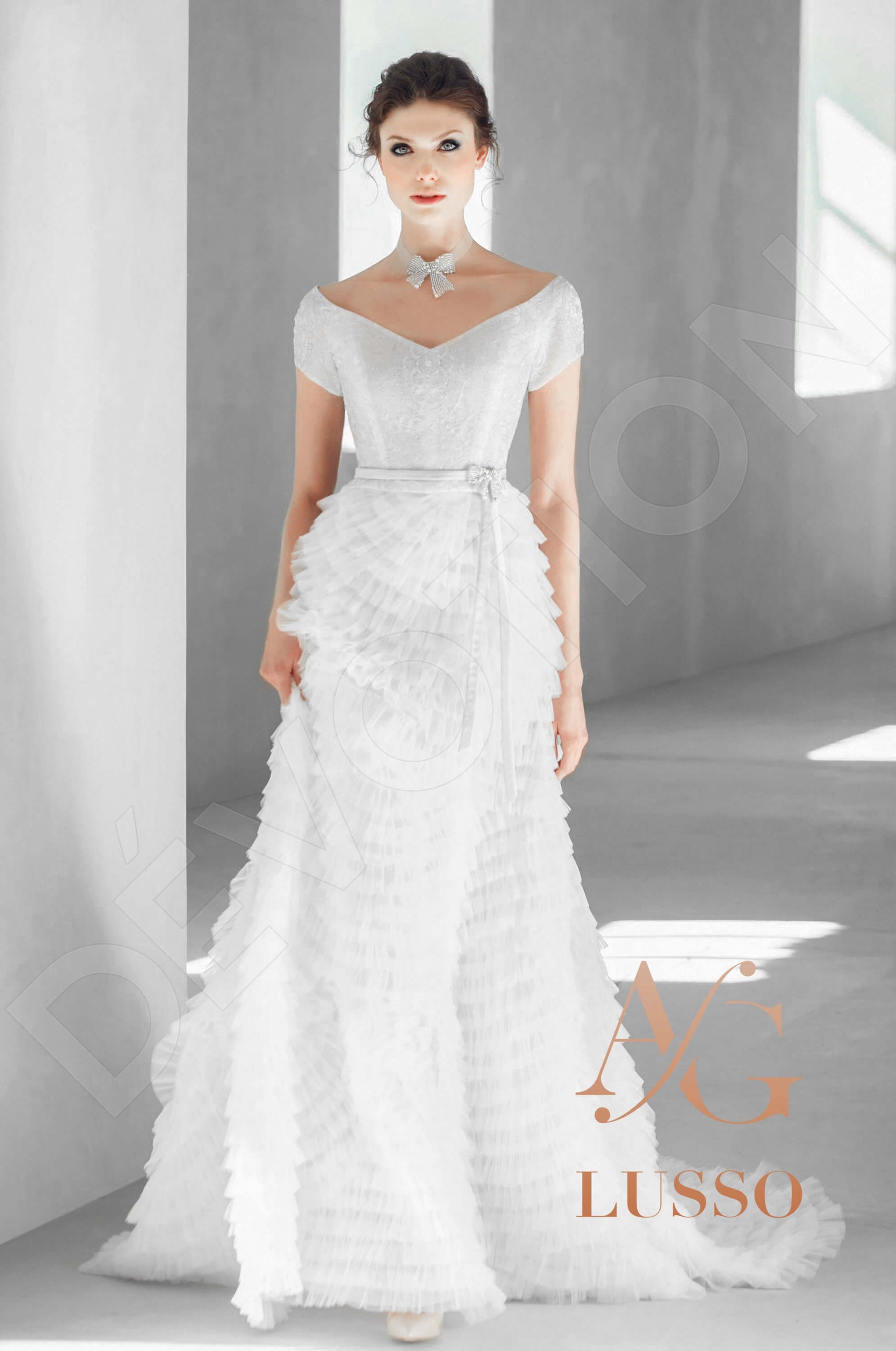 Paulita A-line V-neck Gray Mediumivory Wedding dress