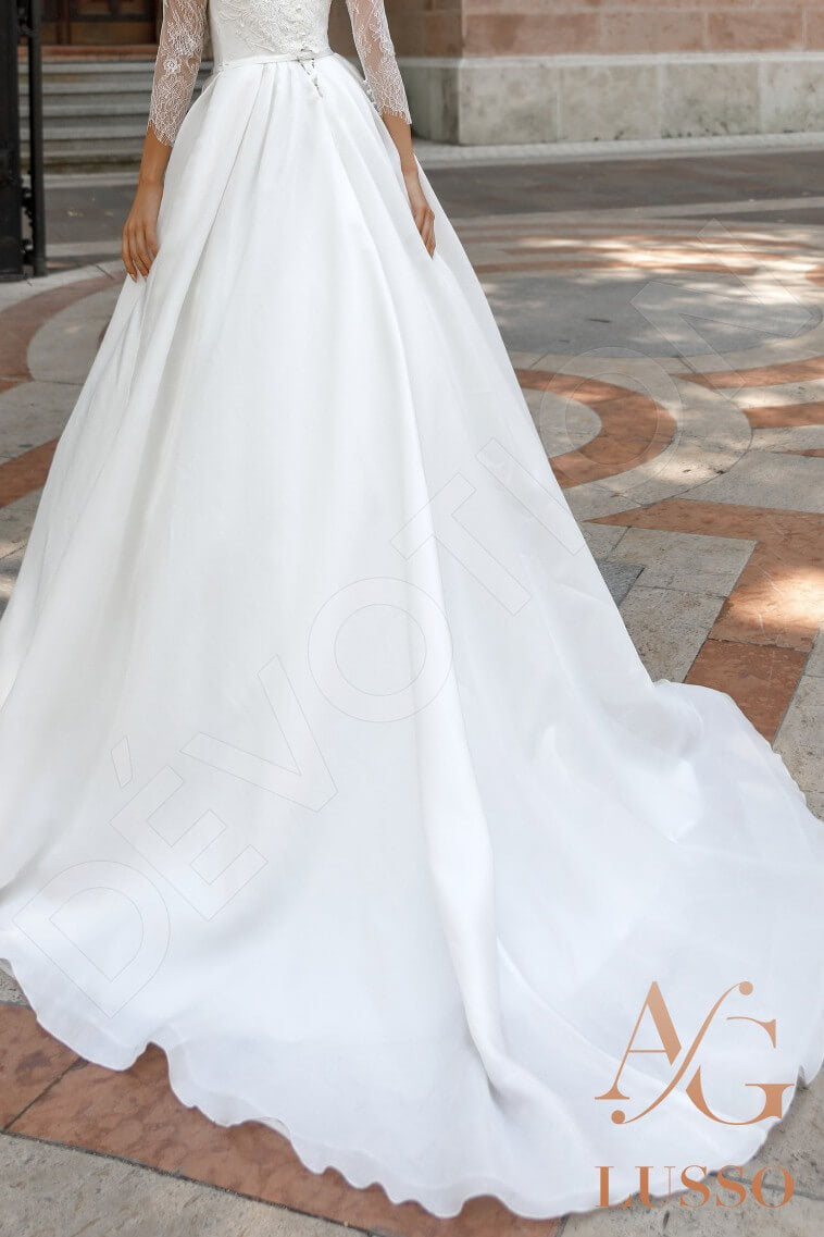 Alohi Full back A-line 3/4 sleeve Wedding Dress 5