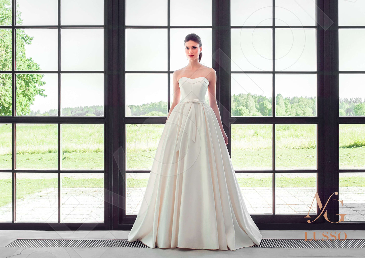 Scarlettia Open back A-line Sleeveless Wedding Dress 4