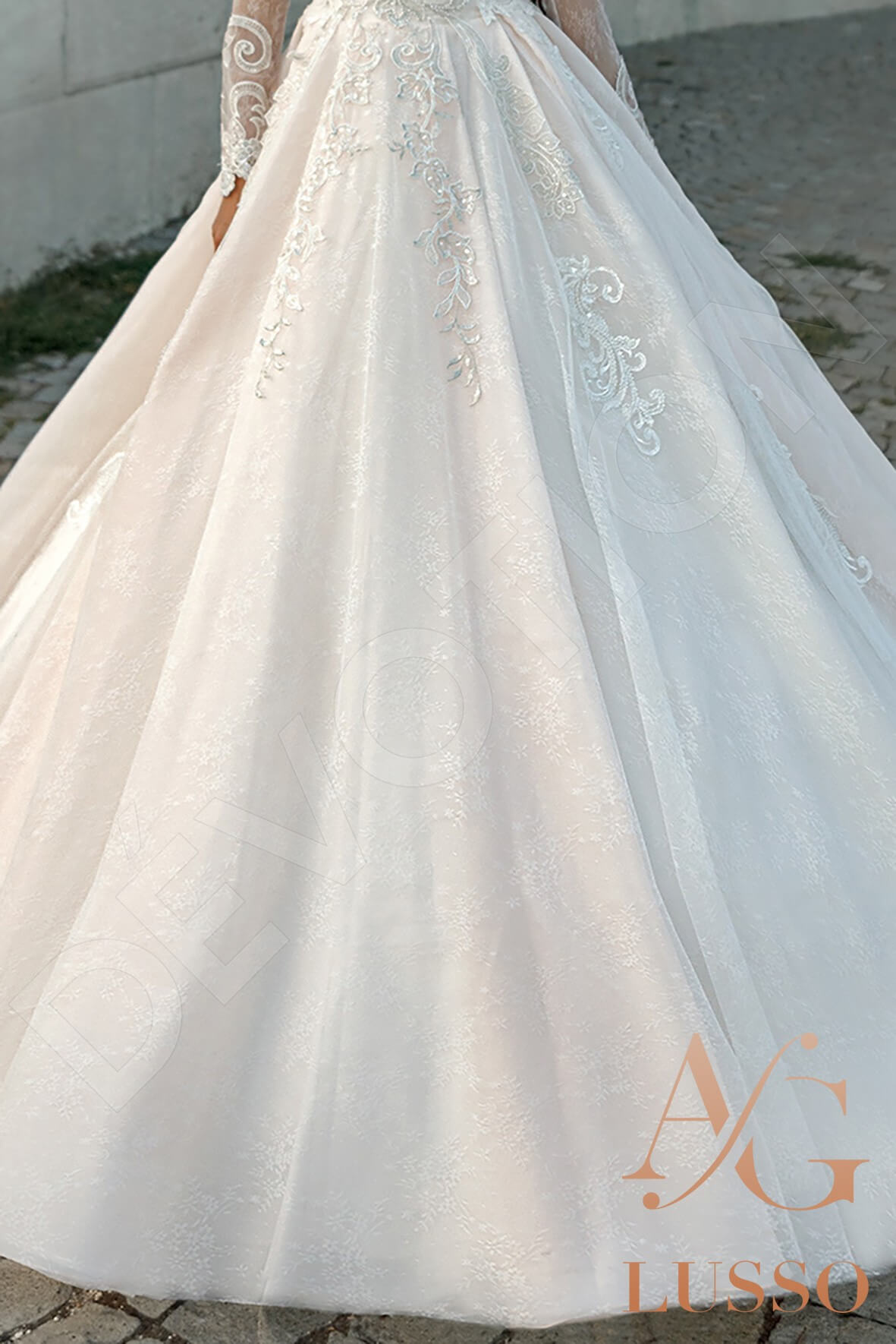 Jizzie Full back Princess/Ball Gown Long sleeve Wedding Dress 6