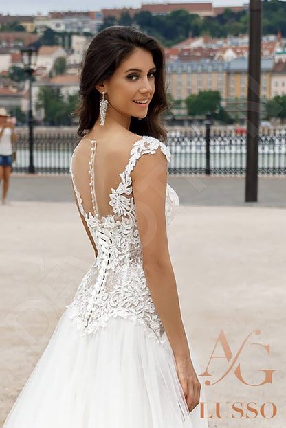 Karlyn Full back A-line Sleeveless Wedding Dress 3
