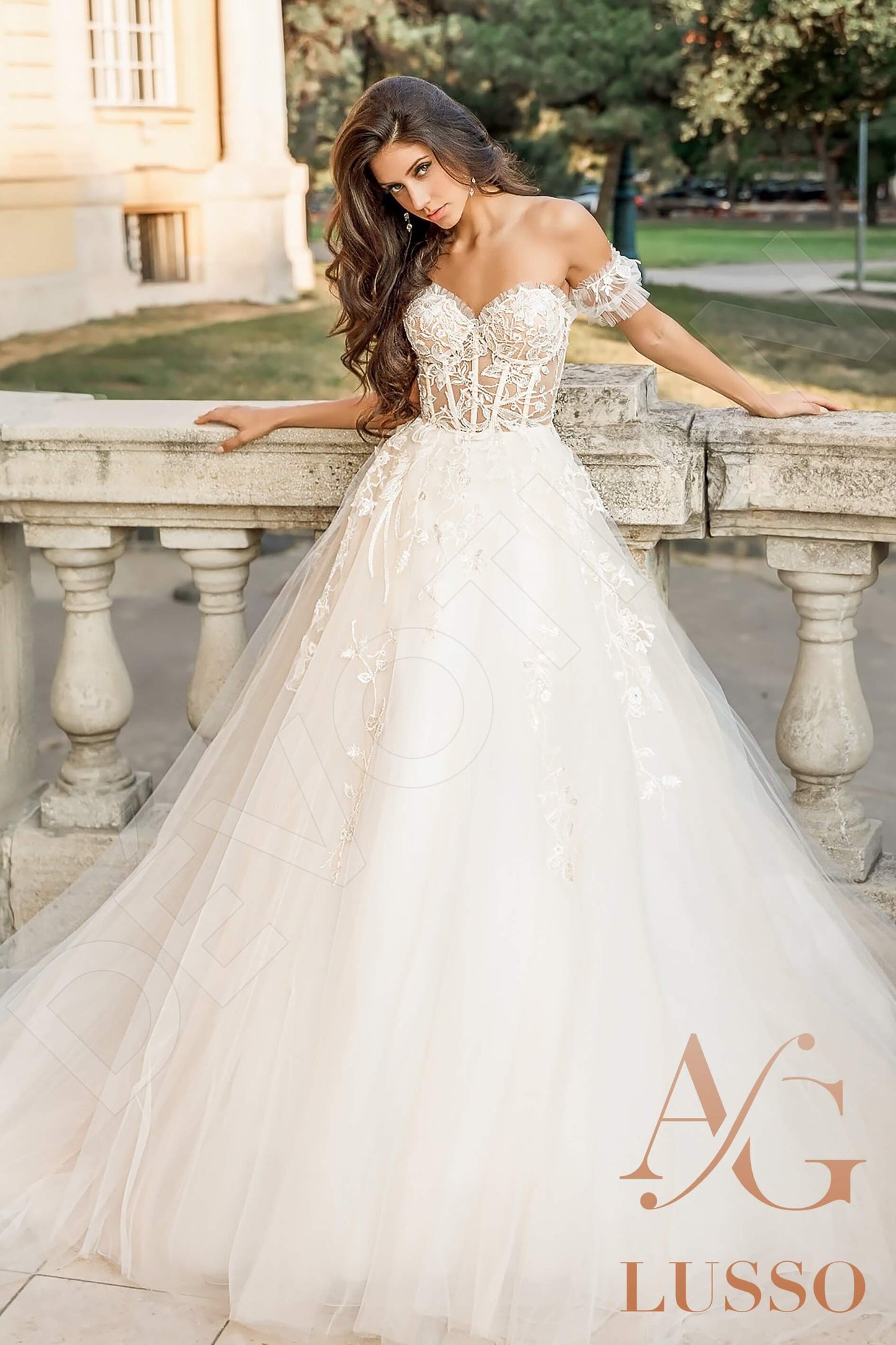 Xilia Open back A-line Sleeveless Wedding Dress Front