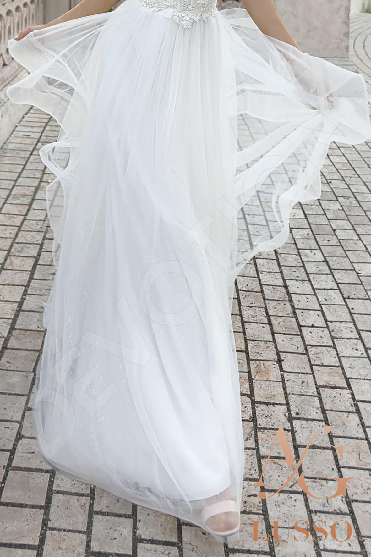 Ebba Open back A-line Sleeveless Wedding Dress 4