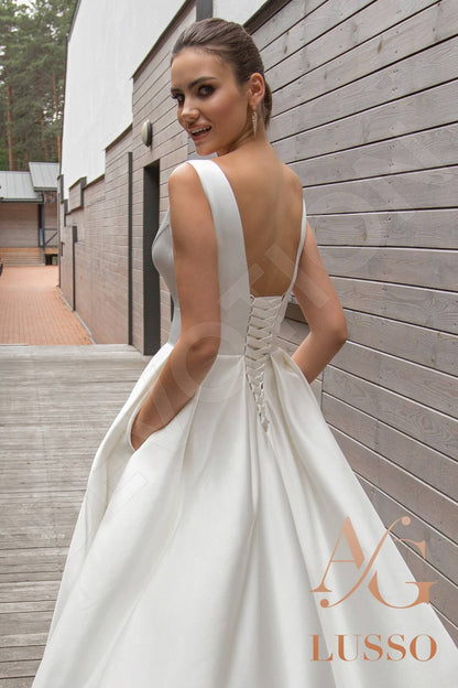 Kanya Lace up back A-line Sleeveless Wedding Dress 3