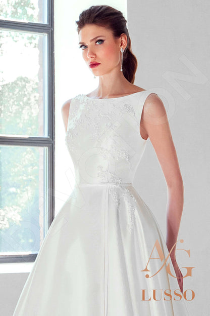 Hedonia Open back A-line Sleeveless Wedding Dress 2