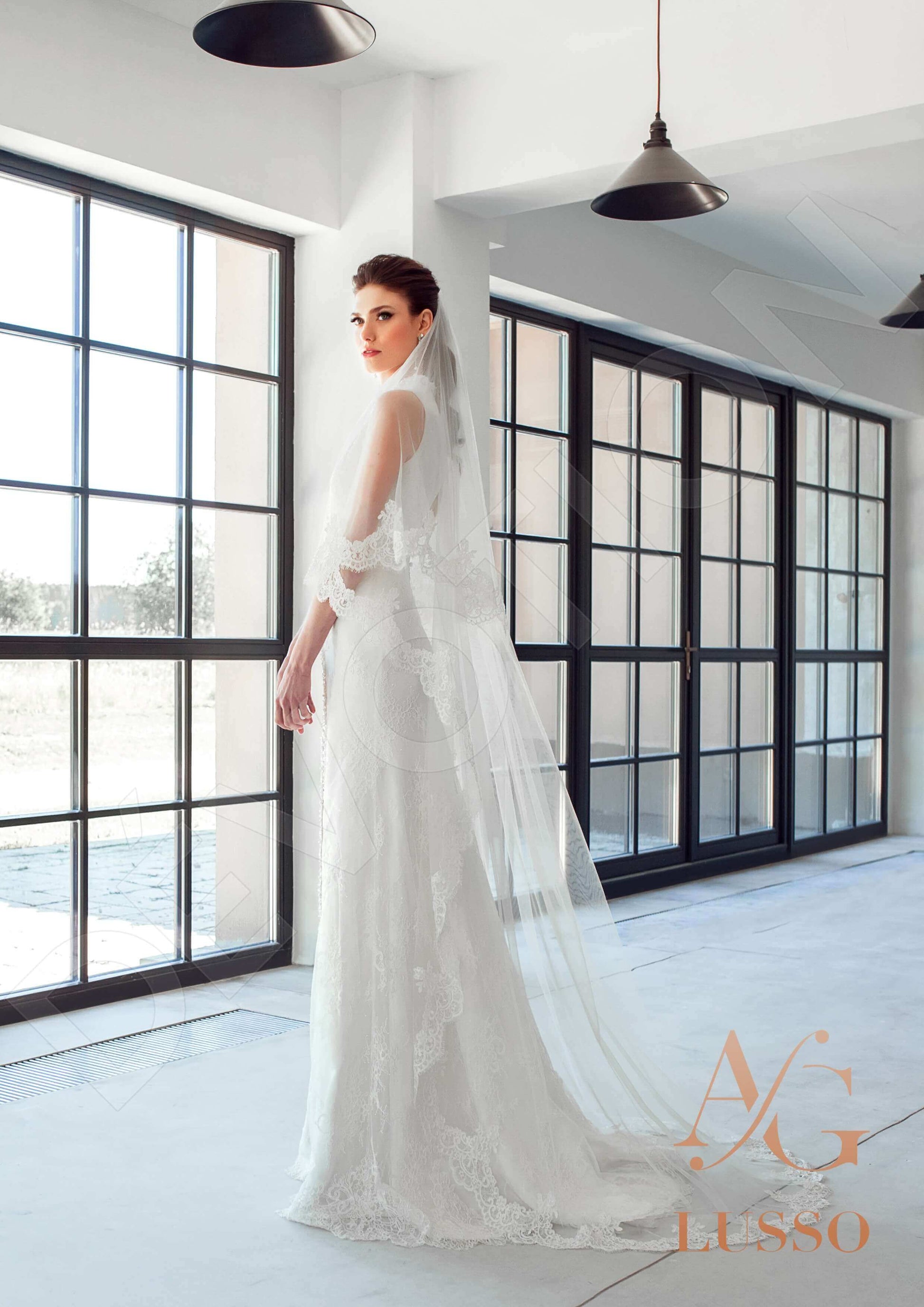 Hermie Sheath/Column V-neck Mediumivory Wedding dress