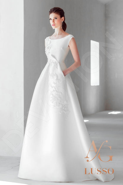 Helenis Open back A-line Sleeveless Wedding Dress Front