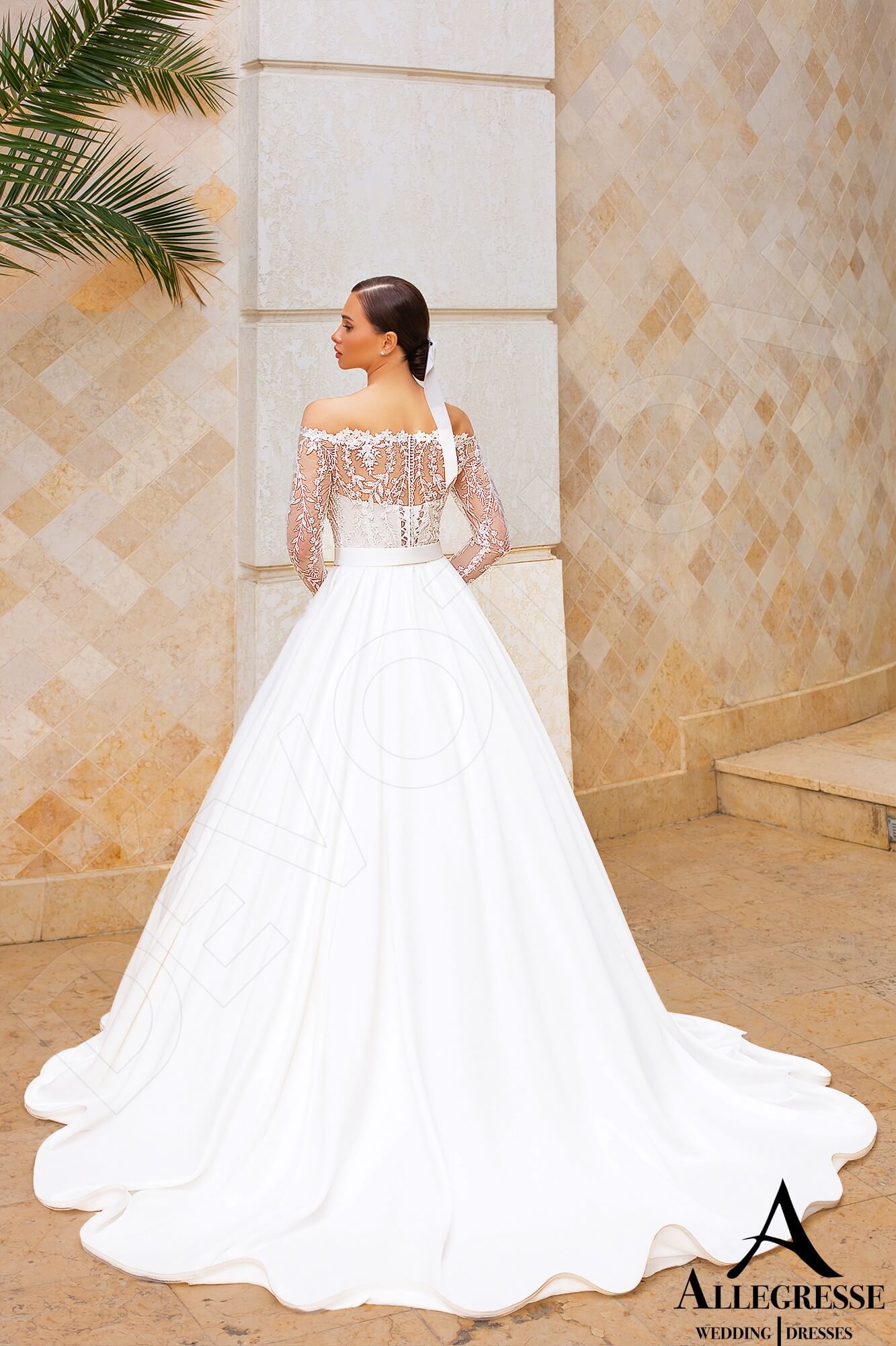 Melina Open back Princess/Ball Gown Long sleeve Wedding Dress Back