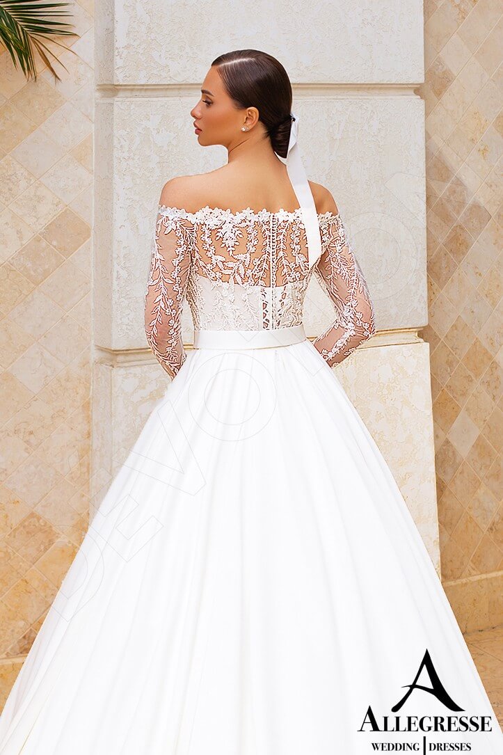 Melina Open back Princess/Ball Gown Long sleeve Wedding Dress 3