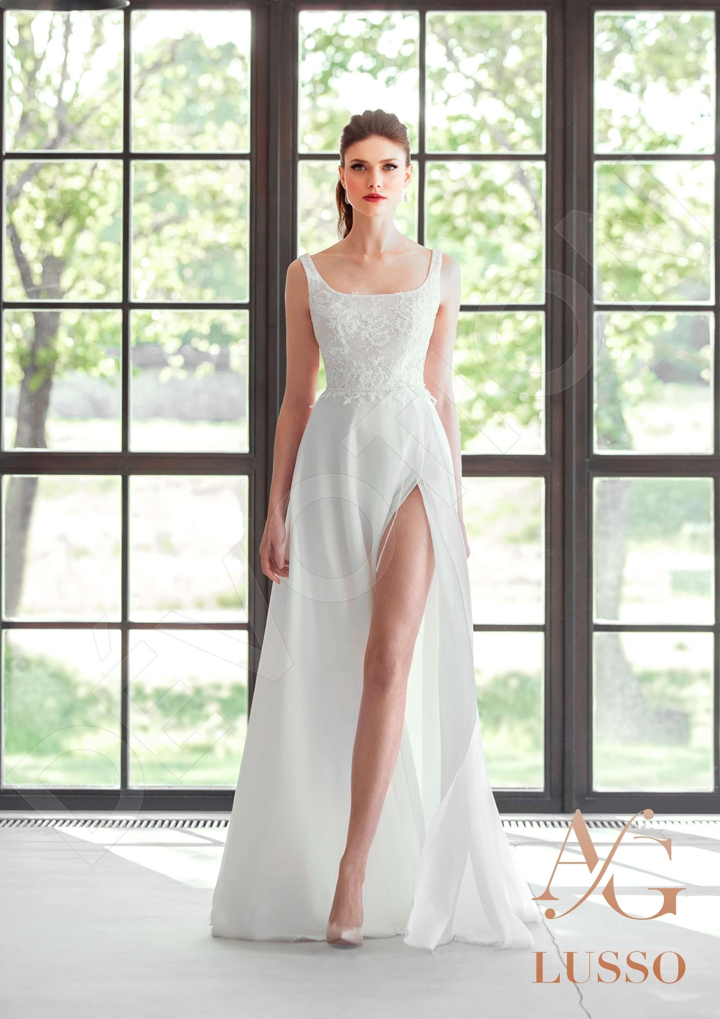 Synthy Open back A-line Sleeveless Wedding Dress 7