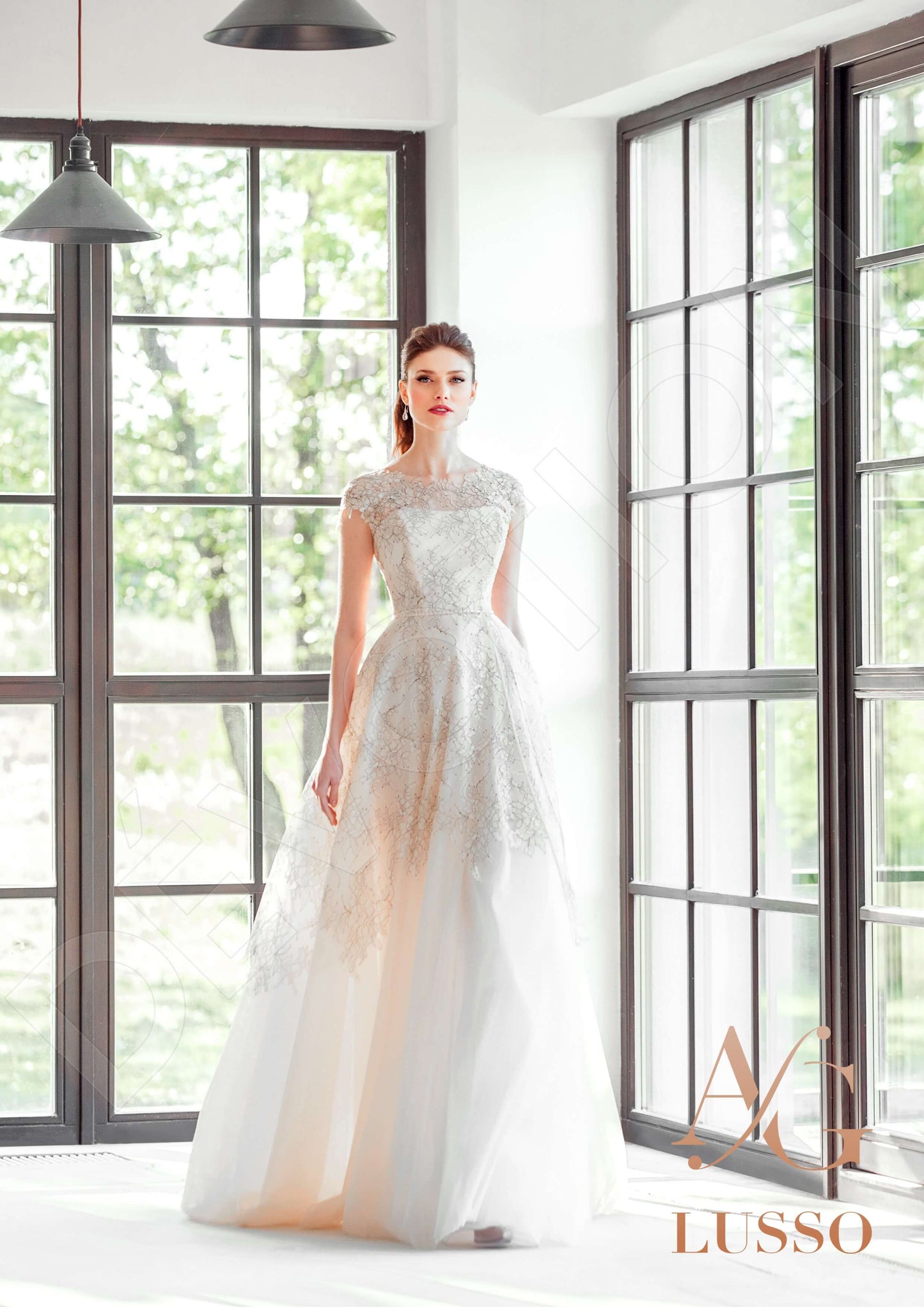 Stormia luxury Open back A-line Sleeveless Wedding Dress 6