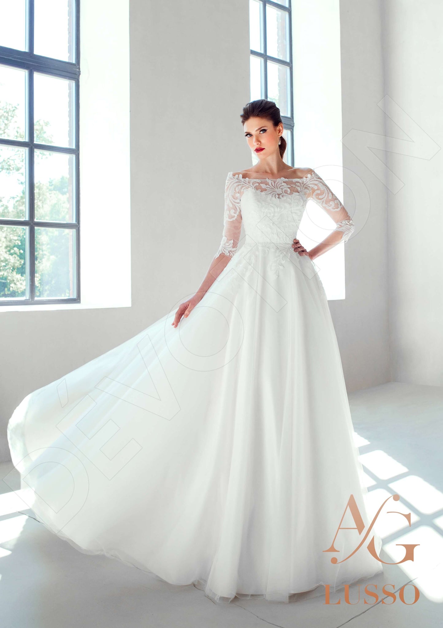 Sandina Full back A-line 3/4 sleeve Wedding Dress 4