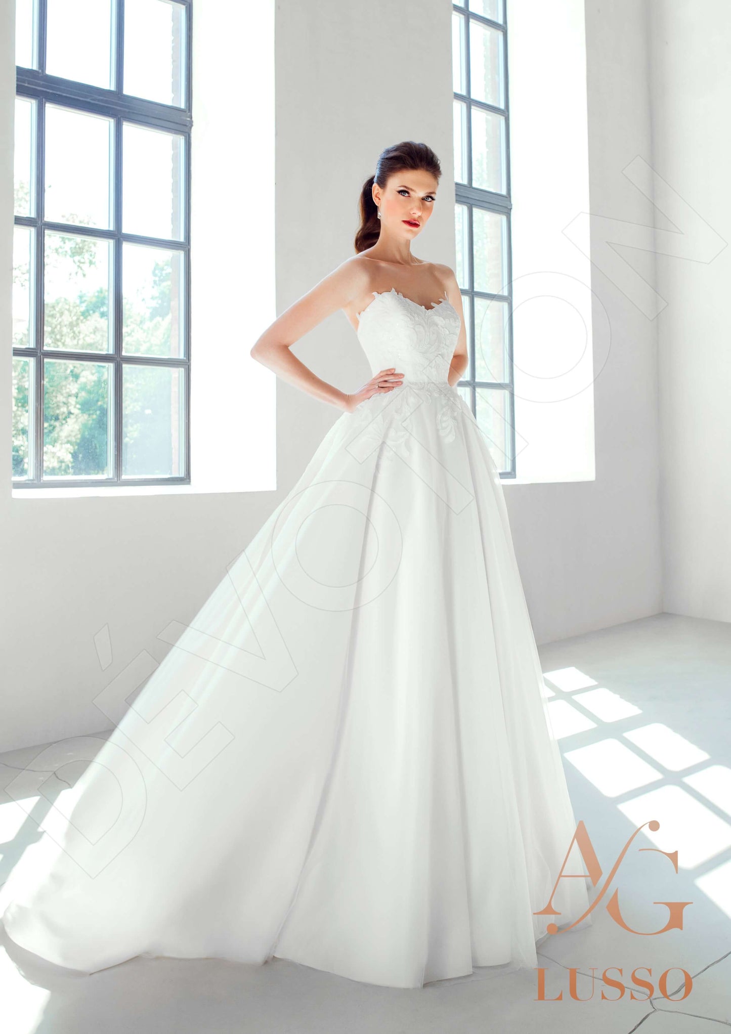 Sandina Full back A-line 3/4 sleeve Wedding Dress 2
