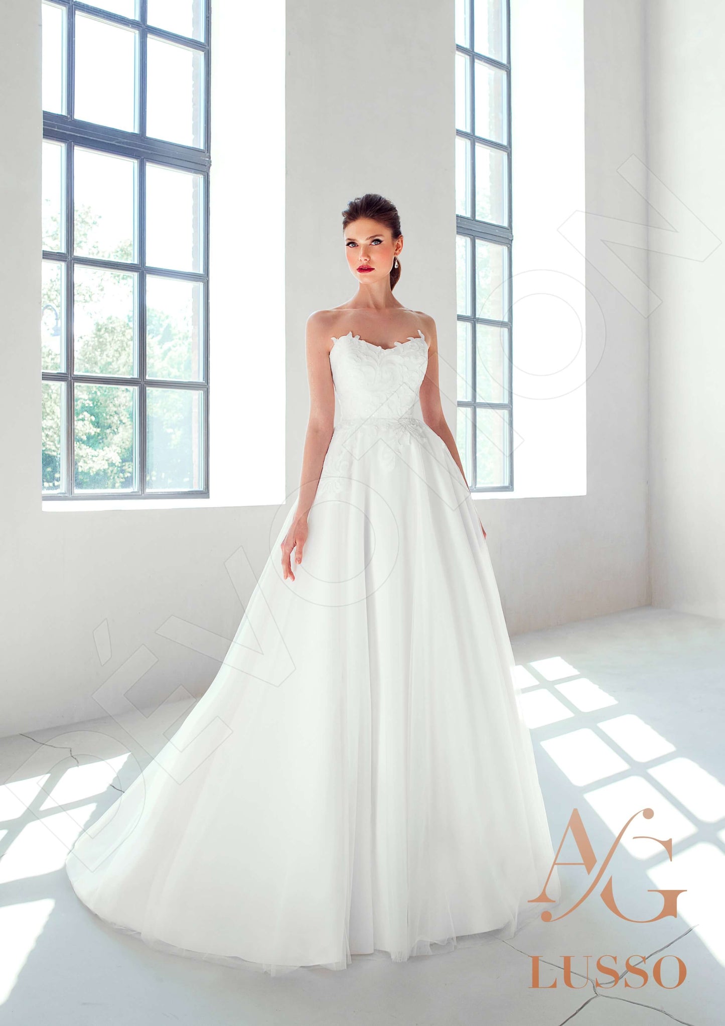 Sandina Full back A-line 3/4 sleeve Wedding Dress 3