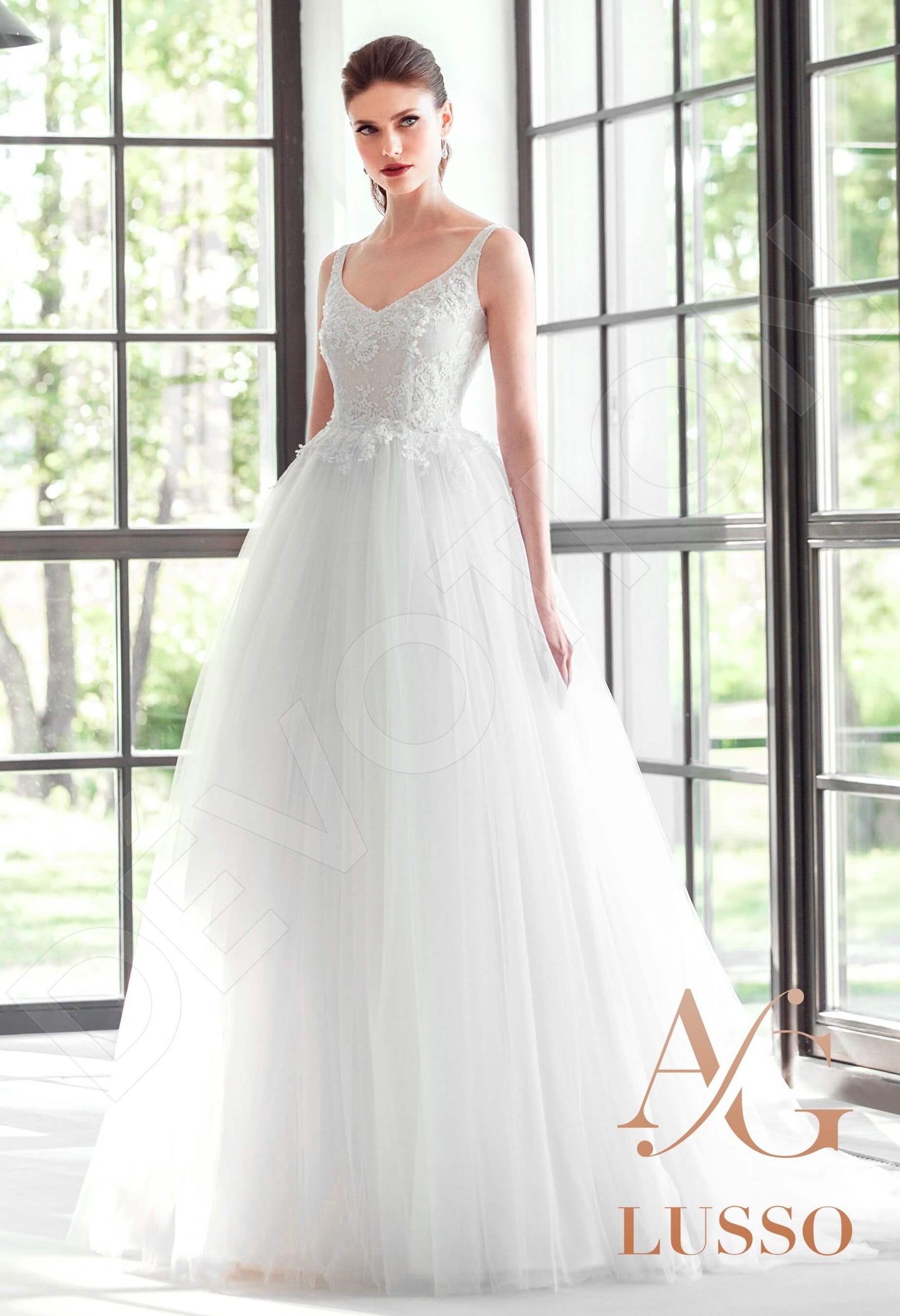 Soula Open back Princess/Ball Gown Sleeveless Wedding Dress Front