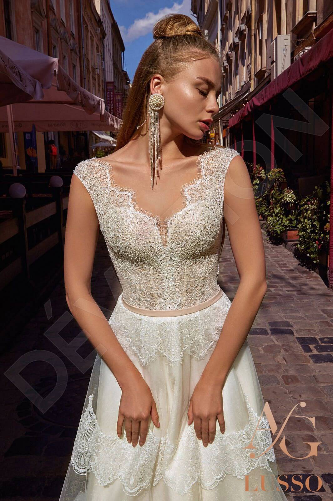 Lanonia Full back A-line Sleeveless Wedding Dress 2