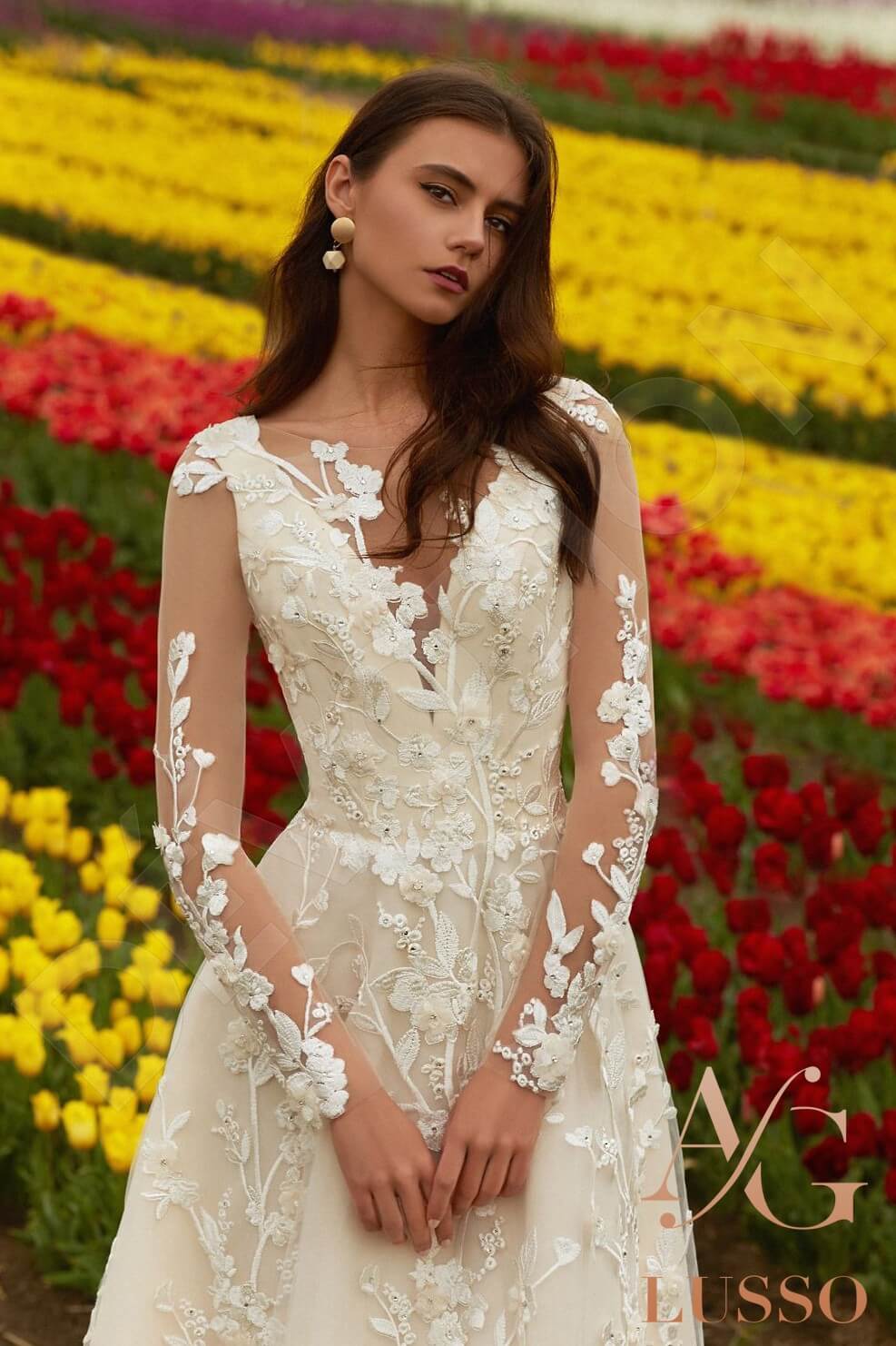 Lavinia Open back A-line Long sleeve Wedding Dress 2
