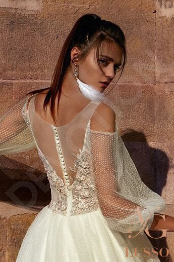 Taira Full back A-line Long sleeve Wedding Dress 6