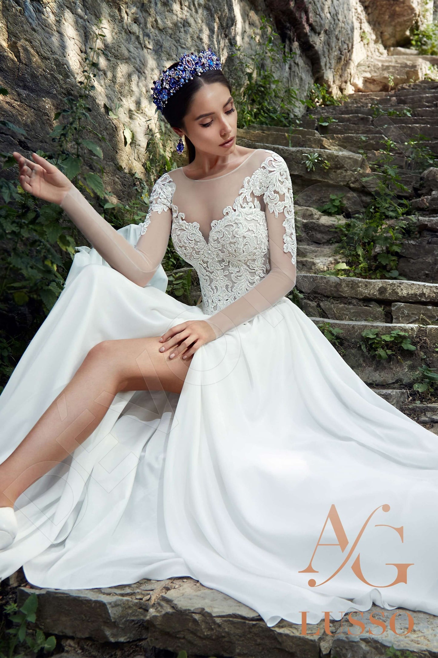 Salvaza Long sleeve A-line Open back Wedding Dress Front