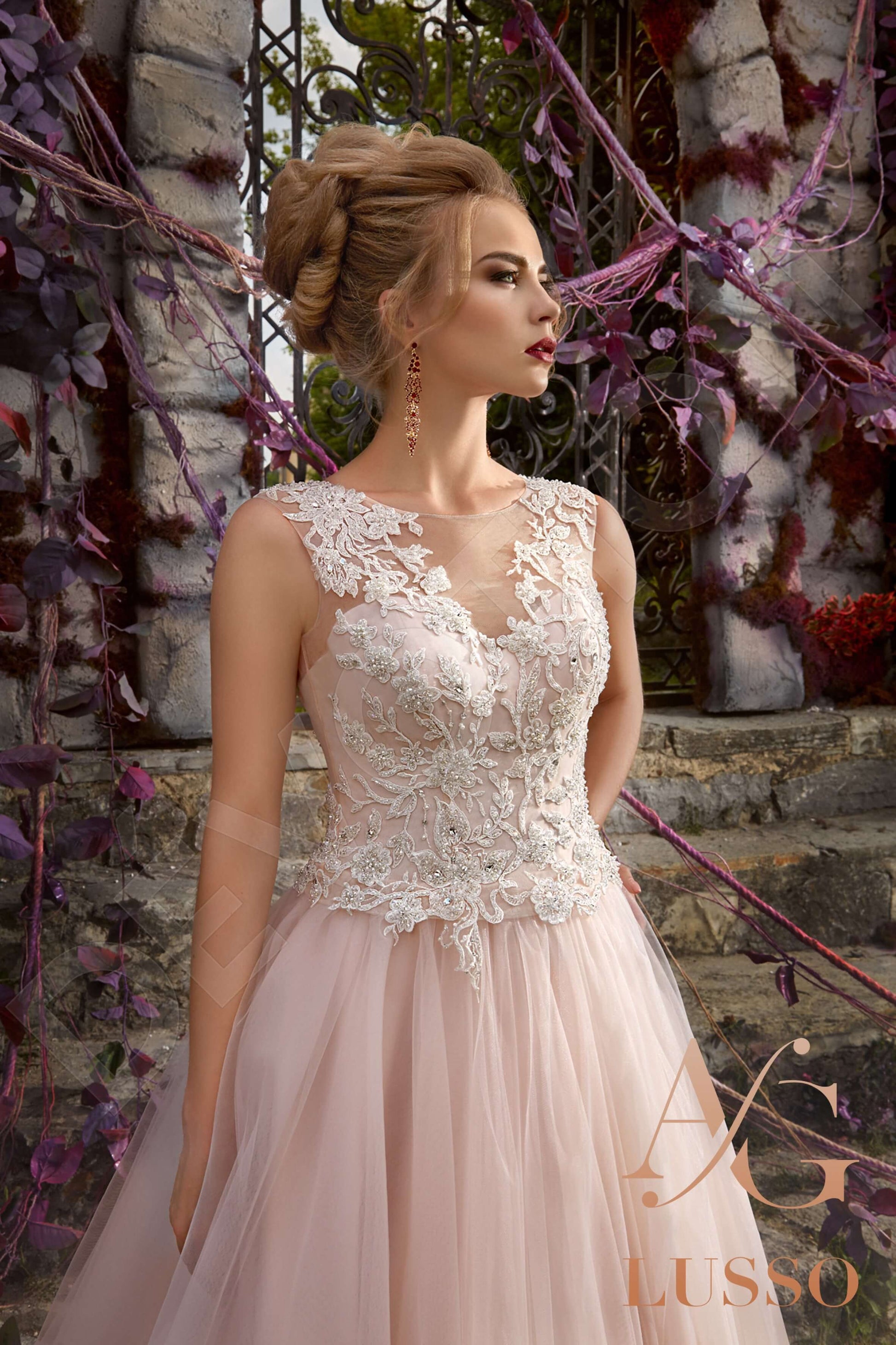 Sindy Princess/Ball Gown Illusion Powder Wedding dress