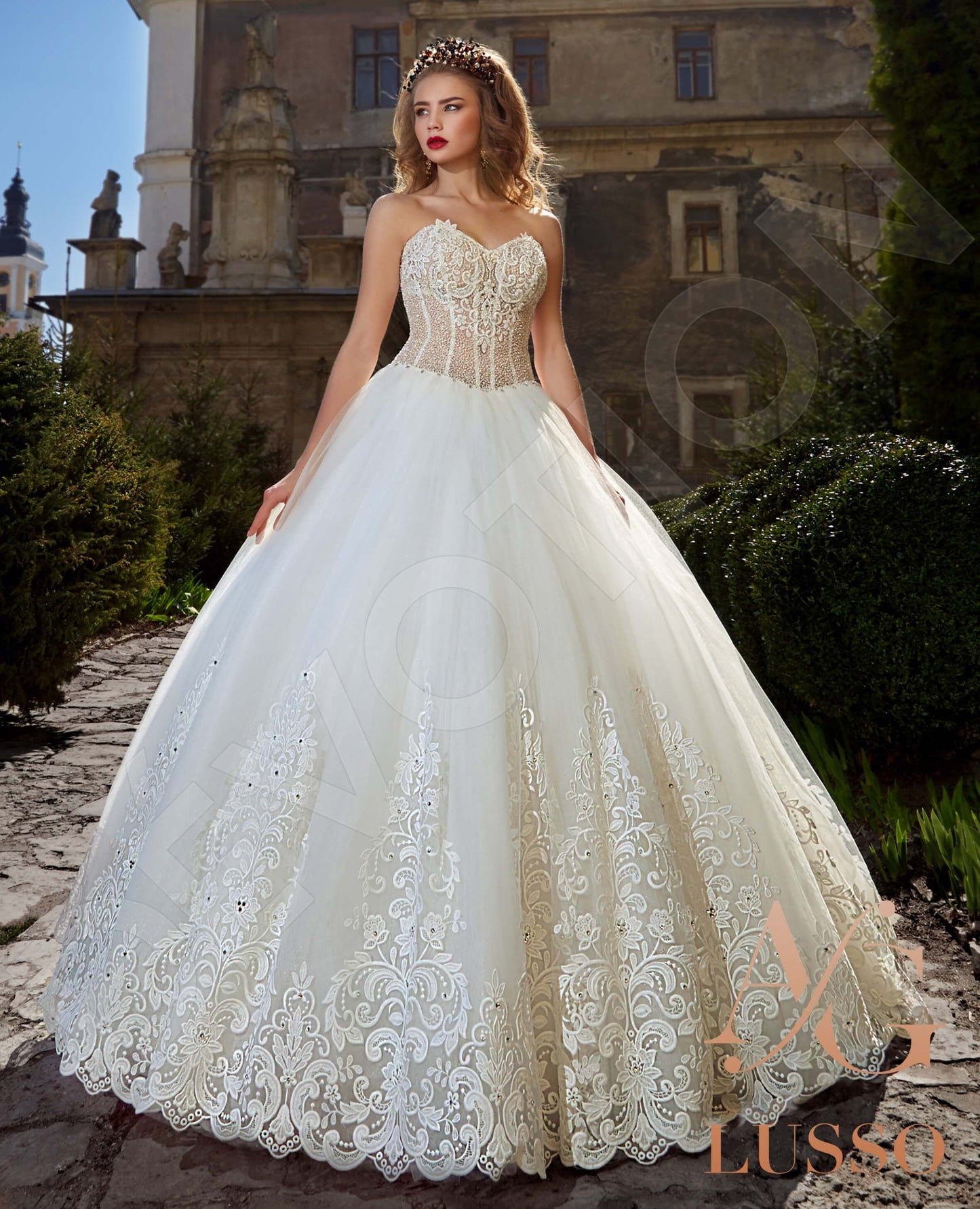 Jeralda Open back Princess/Ball Gown Strapless Wedding Dress 4