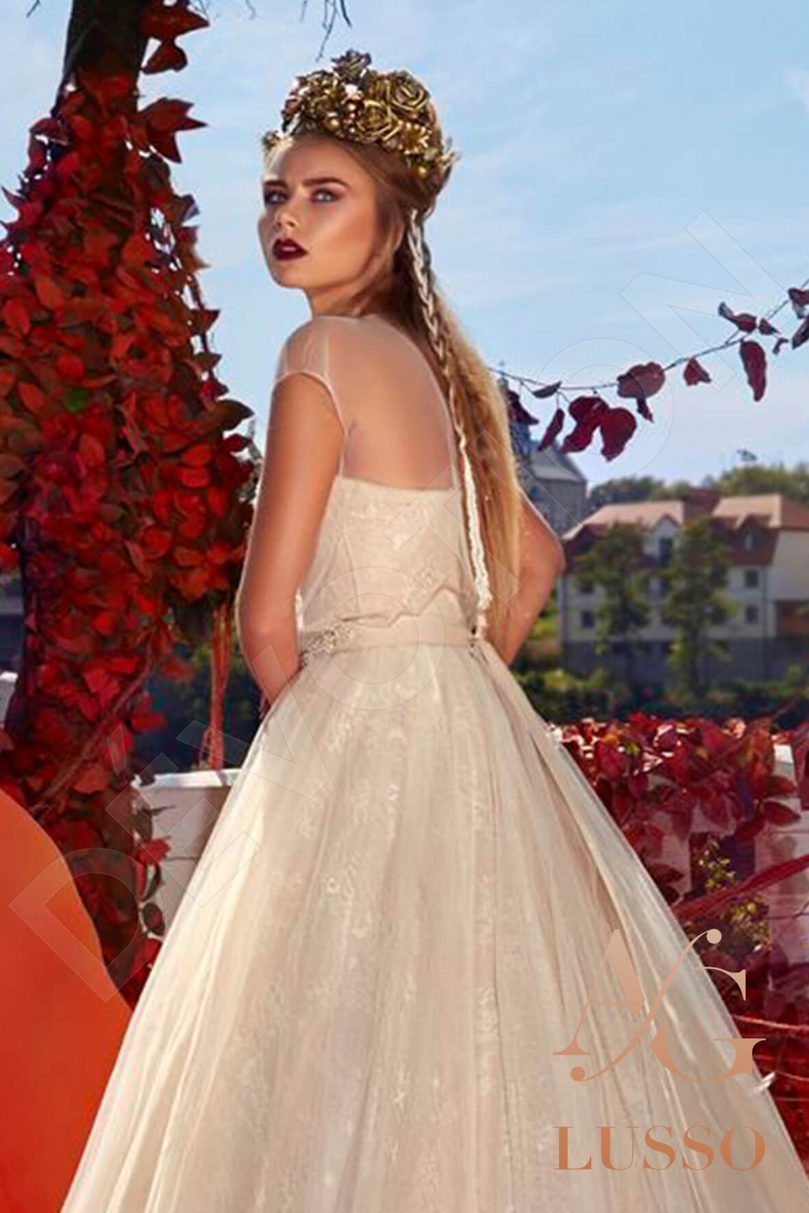 Feria Open back Princess/Ball Gown Short/ Cap sleeve Wedding Dress 3