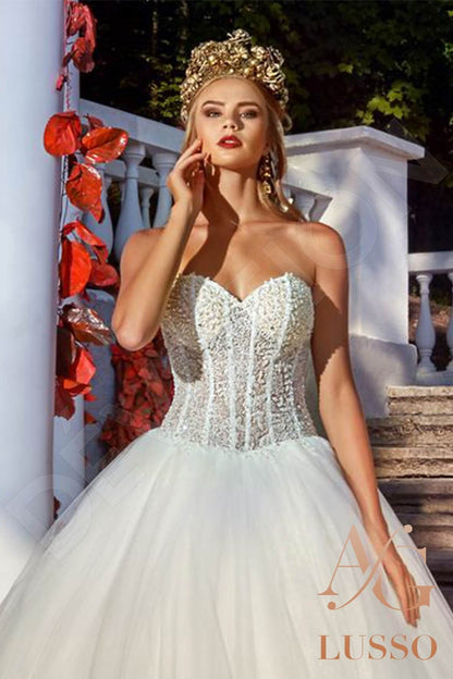Maudina Open back Princess/Ball Gown Strapless Wedding Dress 3