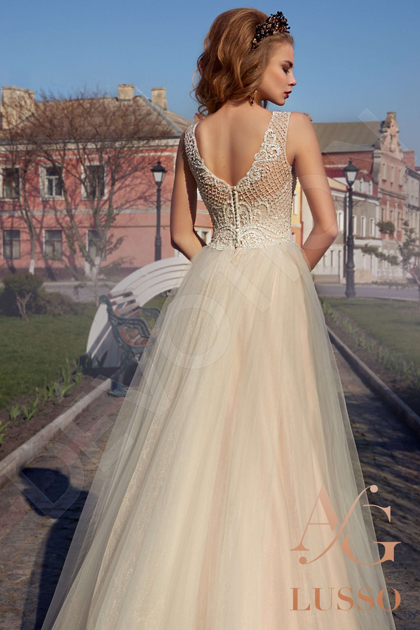 Mirtha Open back A-line Sleeveless Wedding Dress 5