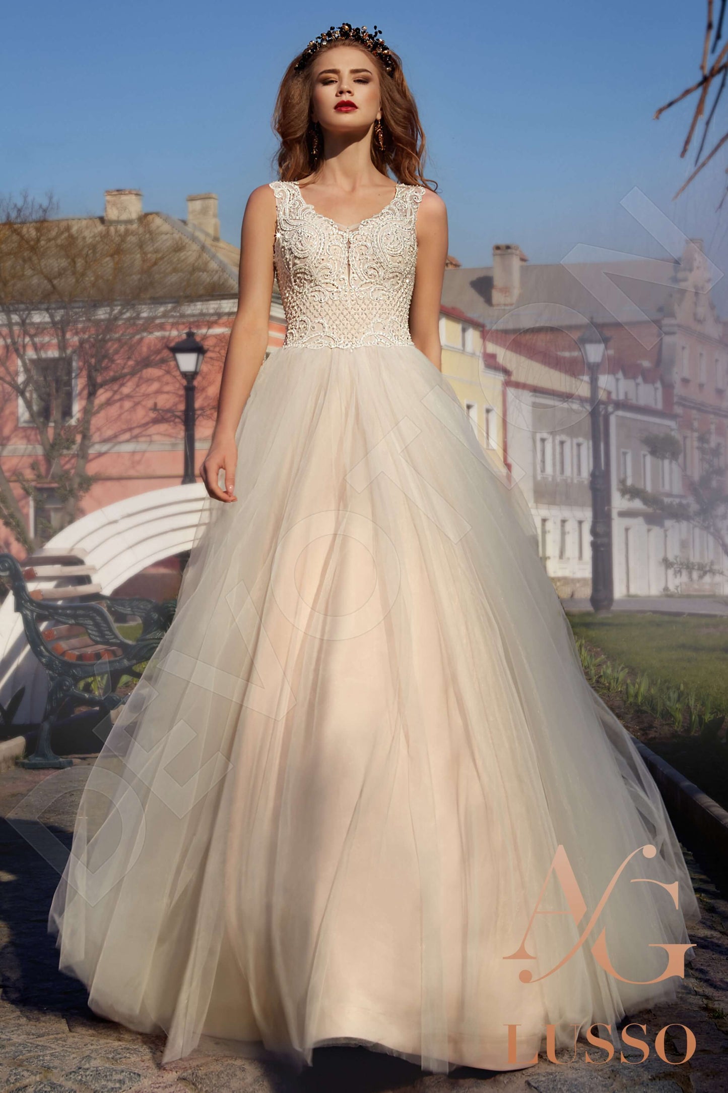 Mirtha Open back A-line Sleeveless Wedding Dress Front