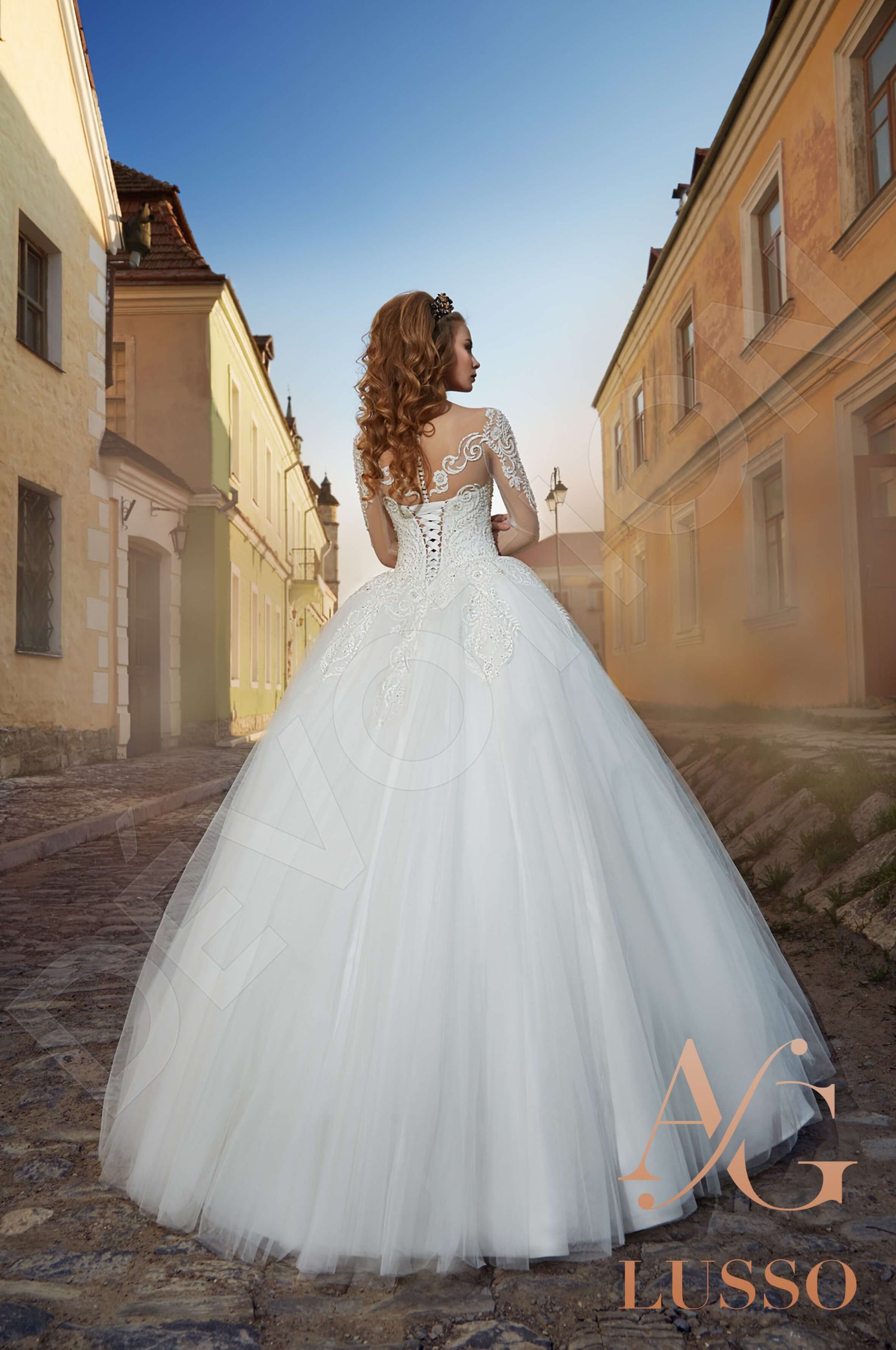 Janette Princess/Ball Gown Illusion White Wedding dress