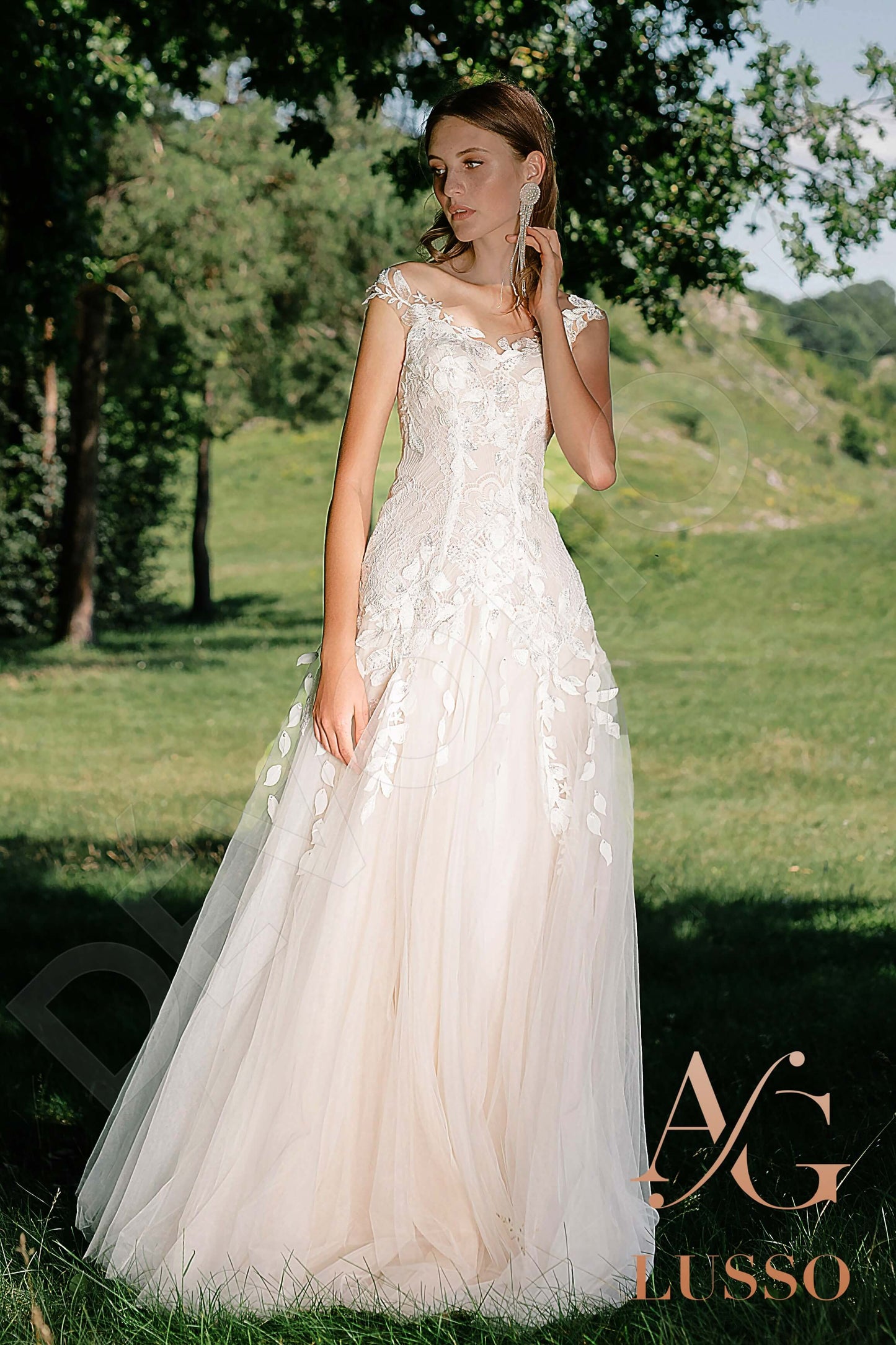 Lanetta Open back A-line Sleeveless Wedding Dress Front