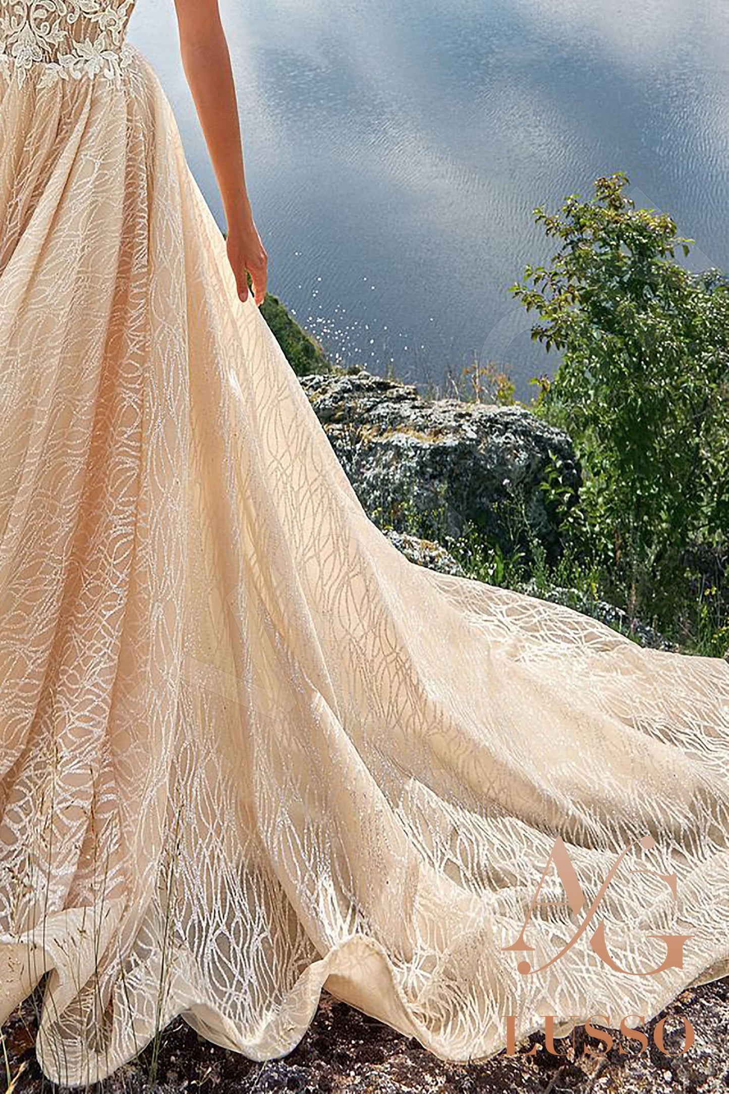 Juditta Open back A-line Sleeveless Wedding Dress 5