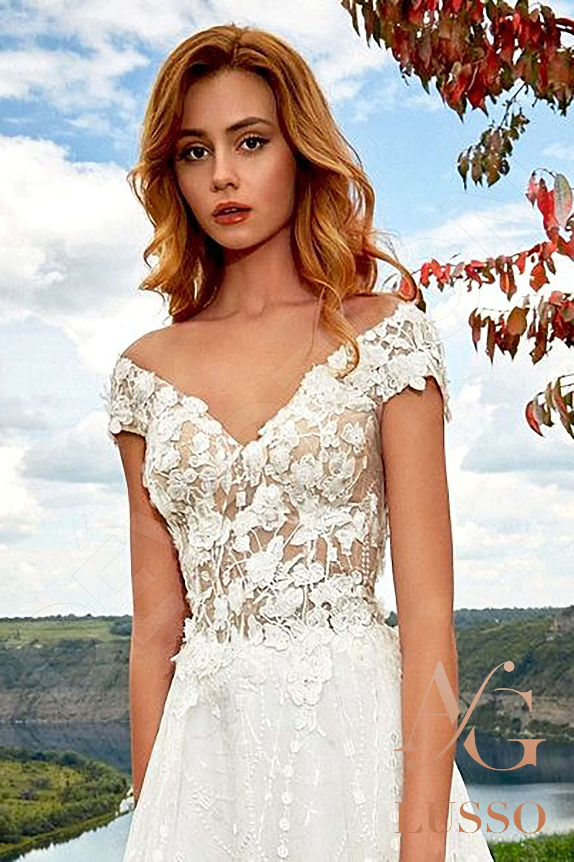 Marindina A-line V-neck Milk Wedding dress
