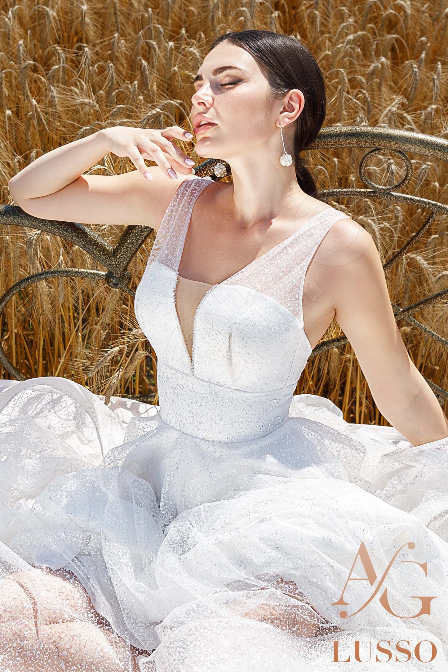 Gigi Open back A-line Sleeveless Wedding Dress 4