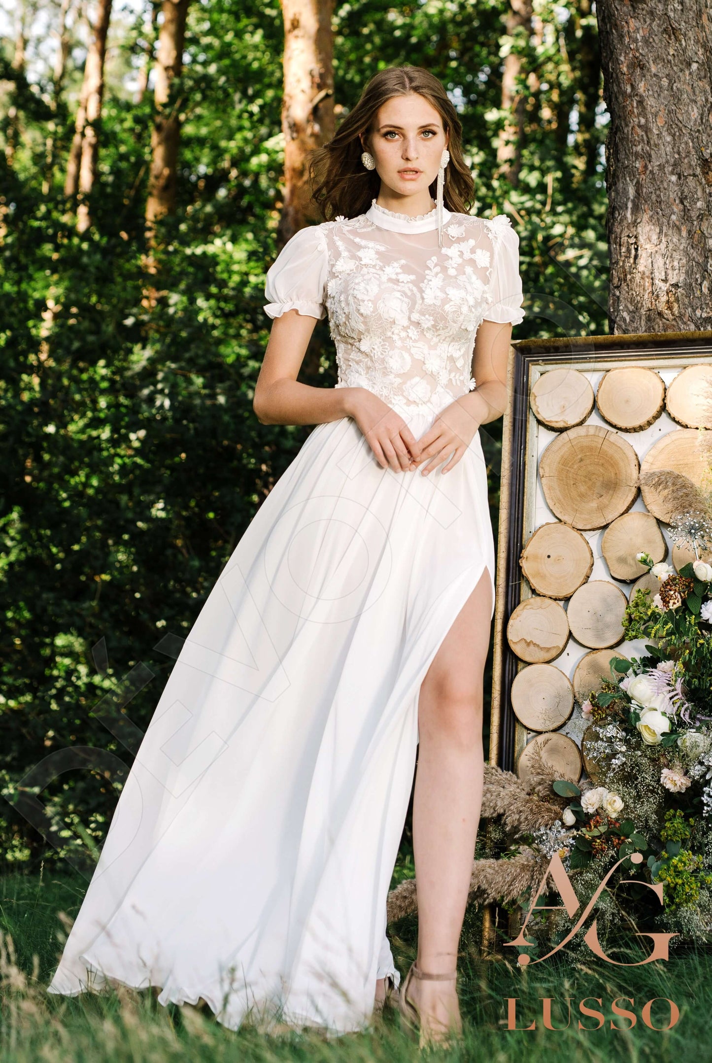 Kalinda Full back A-line Short/ Cap sleeve Wedding Dress 8