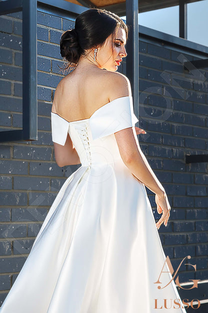 Lia Open back A-line Sleeveless Wedding Dress 3