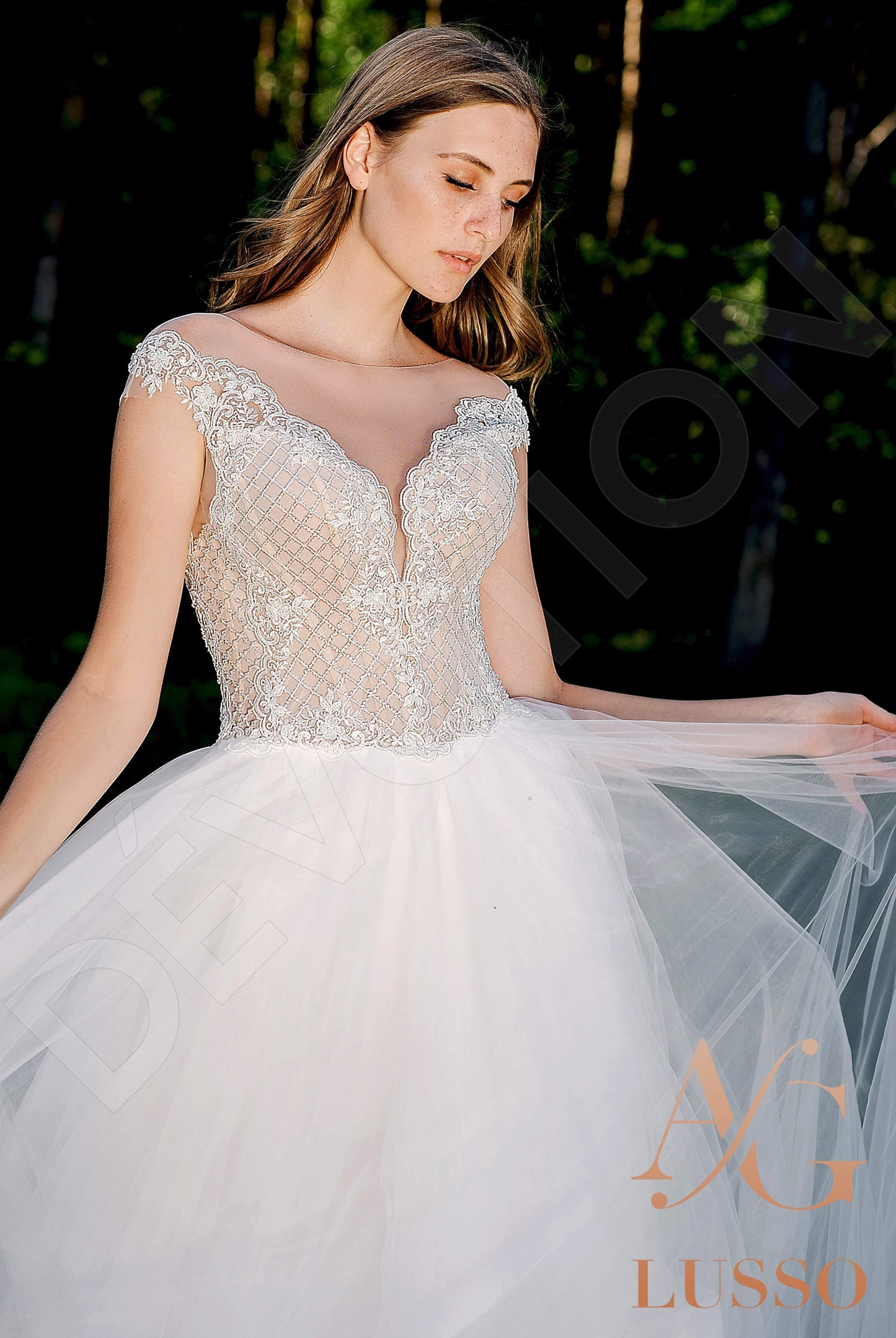 Quanesia Illusion back A-line Short/ Cap sleeve Wedding Dress 12