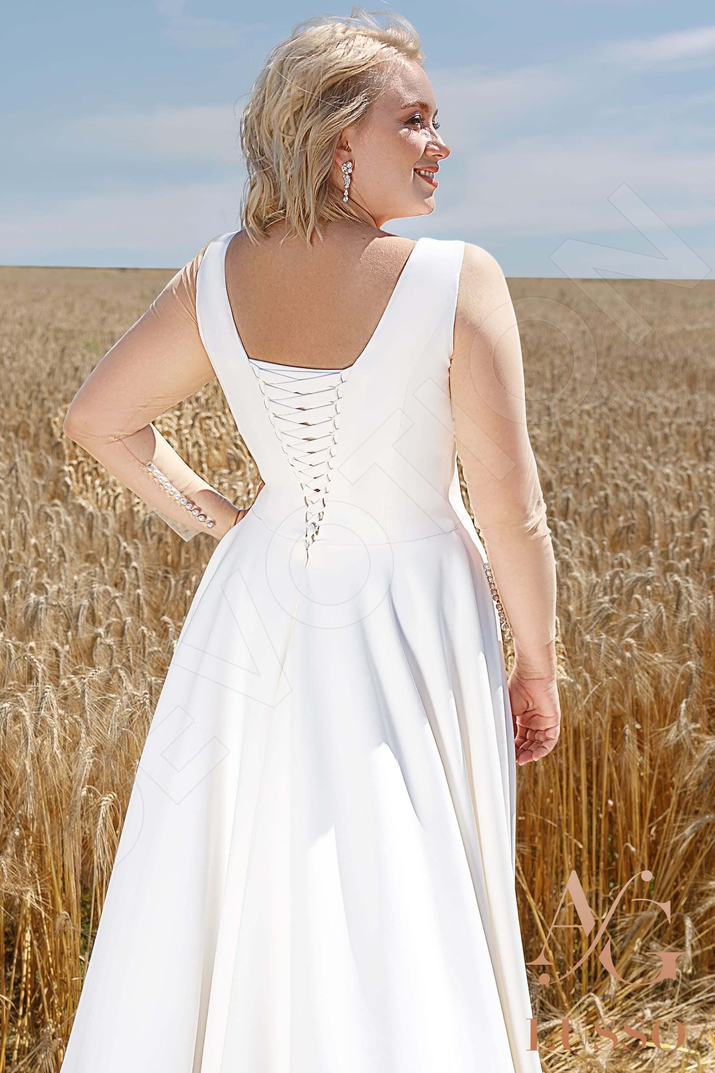 Dayra Open back A-line Long sleeve Wedding Dress 3