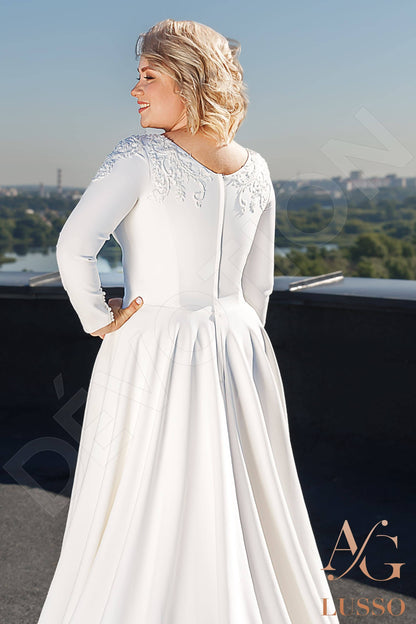 Lucinda Full back A-line Long sleeve Wedding Dress 3