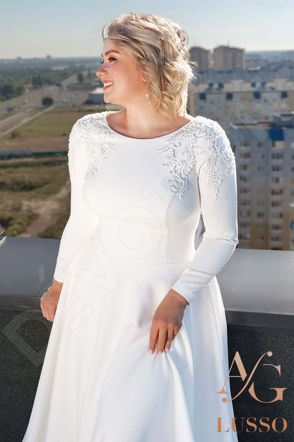 Lucinda Full back A-line Long sleeve Wedding Dress 2