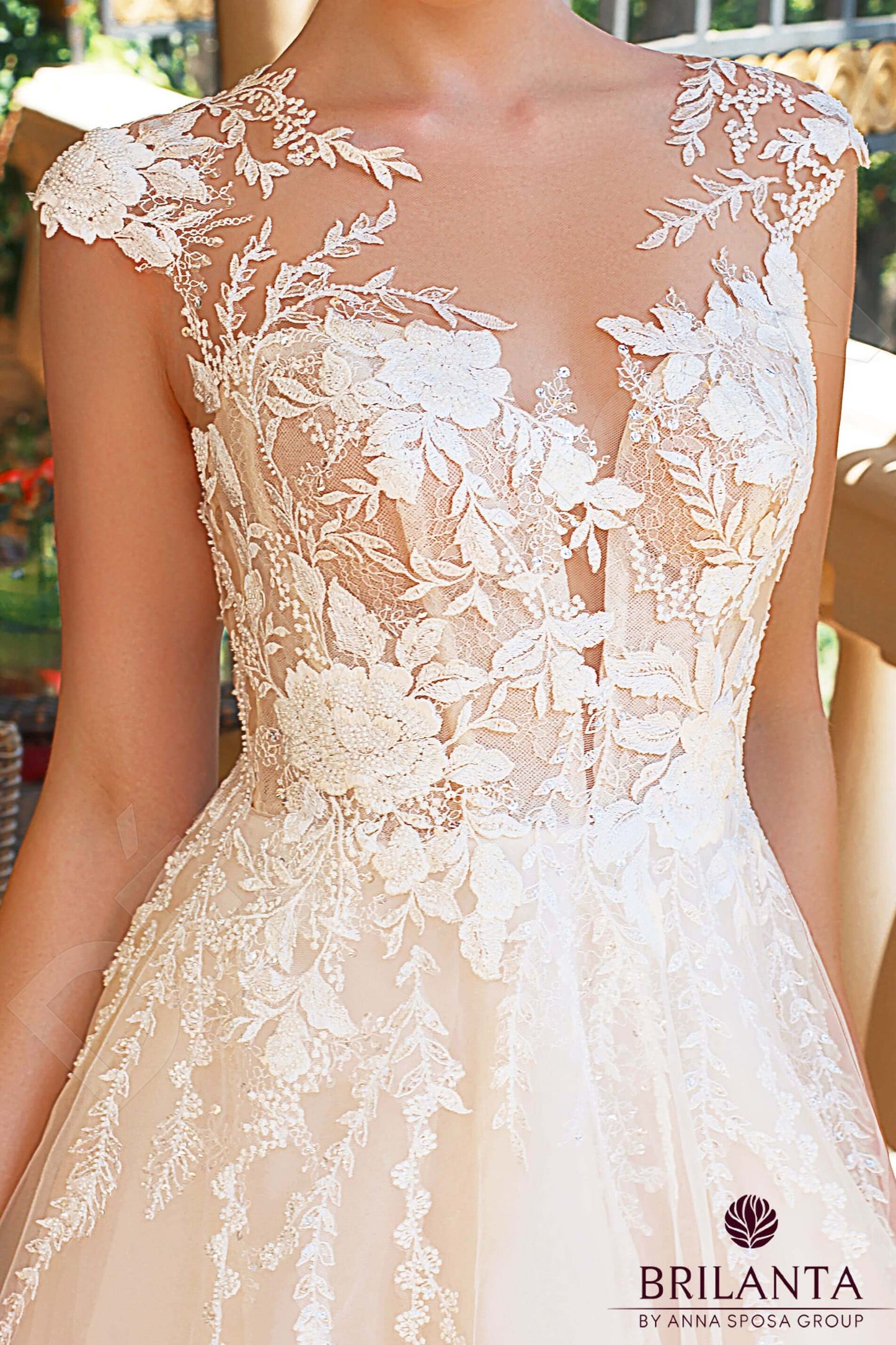 Aminta Full back A-line Short/ Cap sleeve Wedding Dress 6
