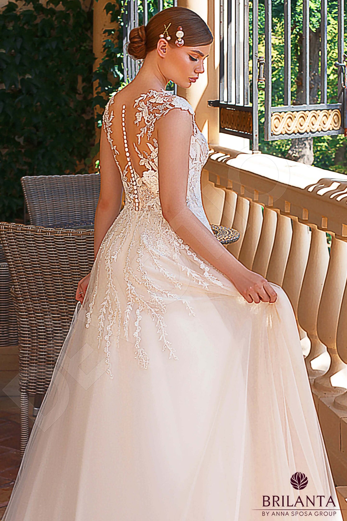 Aminta Full back A-line Short/ Cap sleeve Wedding Dress 5