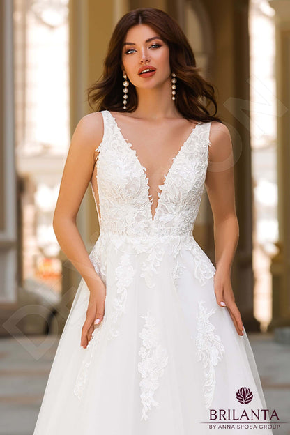 Ibris Open back A-line Sleeveless Wedding Dress 5