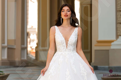 Ibris Open back A-line Sleeveless Wedding Dress 8