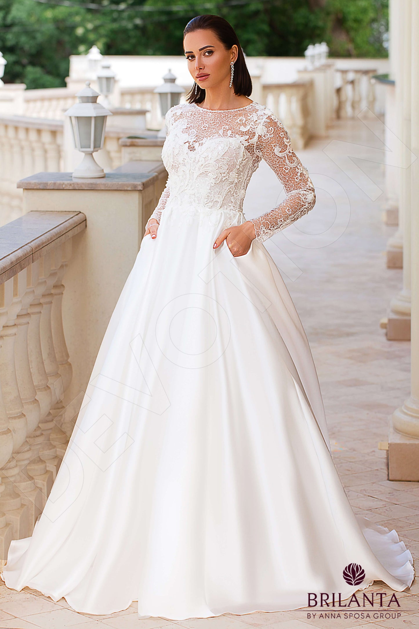 Vilette Full back A-line Long sleeve Wedding Dress Front
