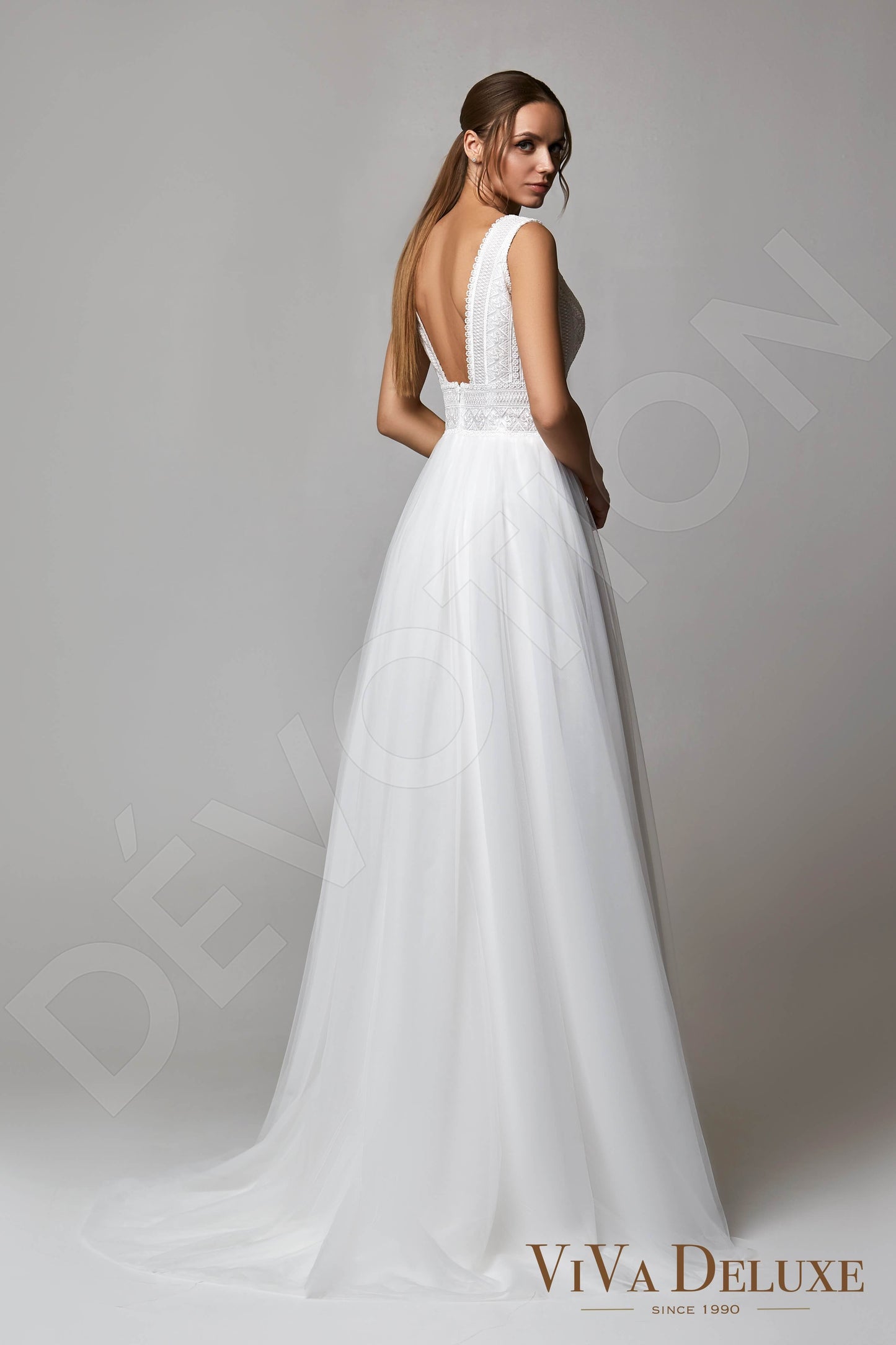 Bonnell Open back A-line Sleeveless Wedding Dress Back