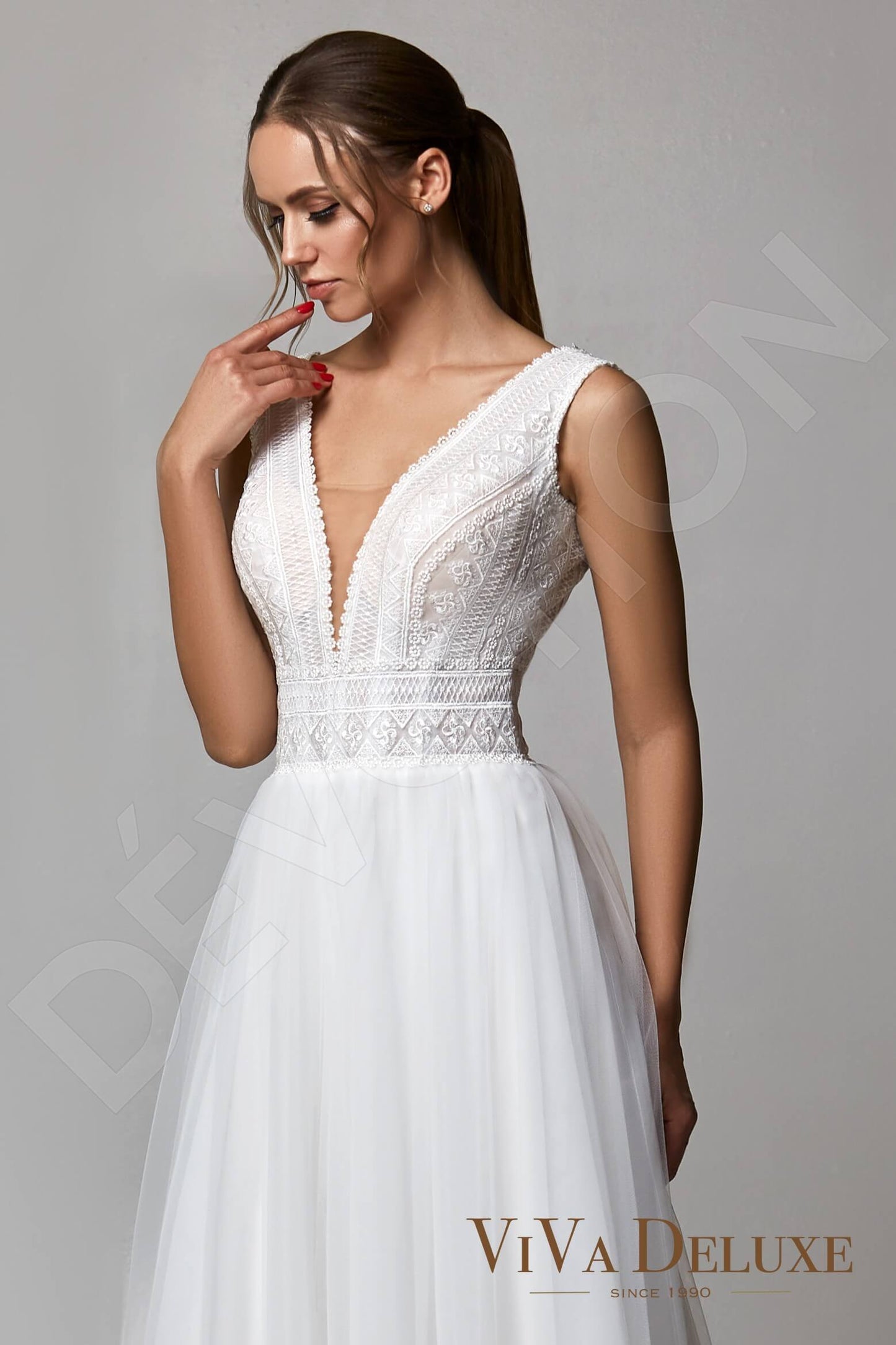Bonnell Open back A-line Sleeveless Wedding Dress 2