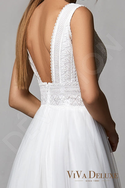 Bonnell Open back A-line Sleeveless Wedding Dress 5