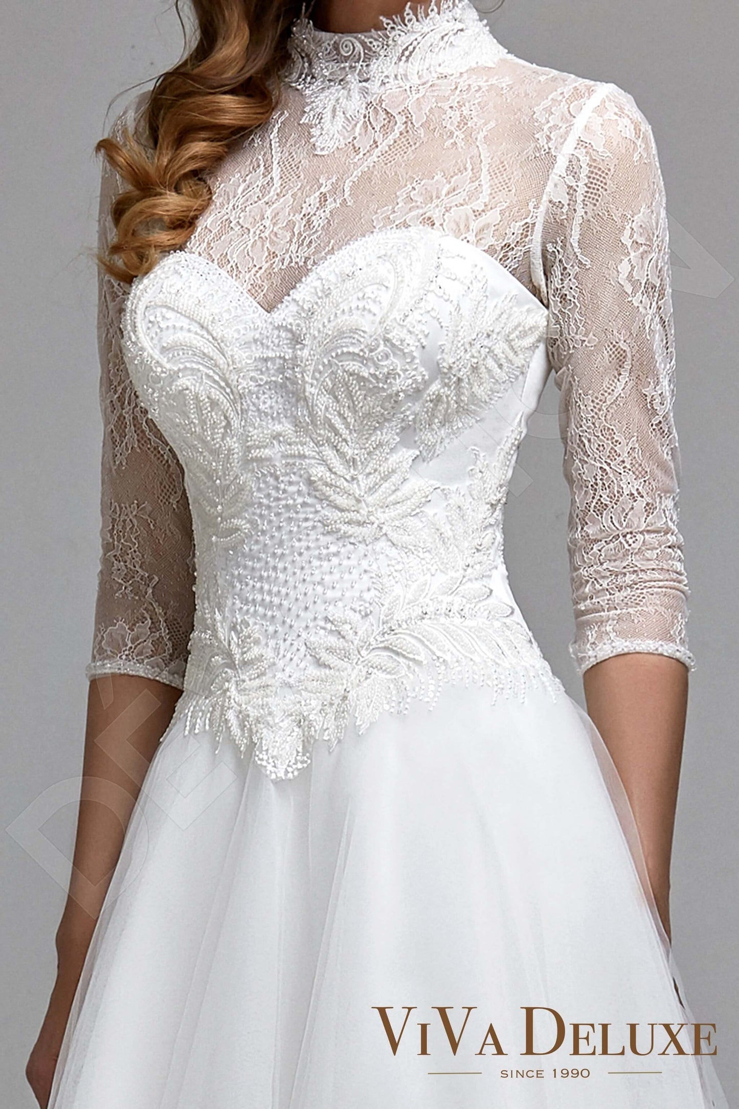 Vanesia Full back A-line 3/4 sleeve Wedding Dress 5